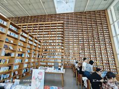 -朵云书院(滴水湖店)