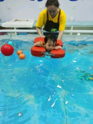 -熊小米专业儿童游泳馆