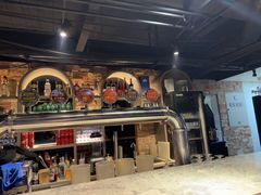 -麦凯伦烧烤·精酿超级工厂店(金桥总店)
