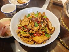 -富正毅三下锅·湘西韵味(天门山索道店)