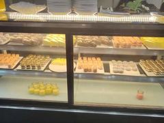-锤头鲨毛肚海鲜烤肉自助餐厅(国购广场店)