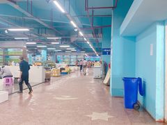 -渔人湾码头海鲜市场负二楼