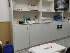 -郑远元专业修脚房(莘朱路店)