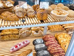 -焙丽拾光(麦凯乐直营店)