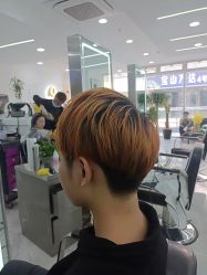 -Coo Hair salon