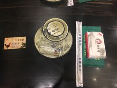 餐具摆设-老幺泉水鸡