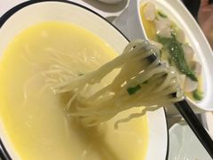老城隍庙鸡汁阳春面-西湖春天•老字号杭州菜(百汇店)