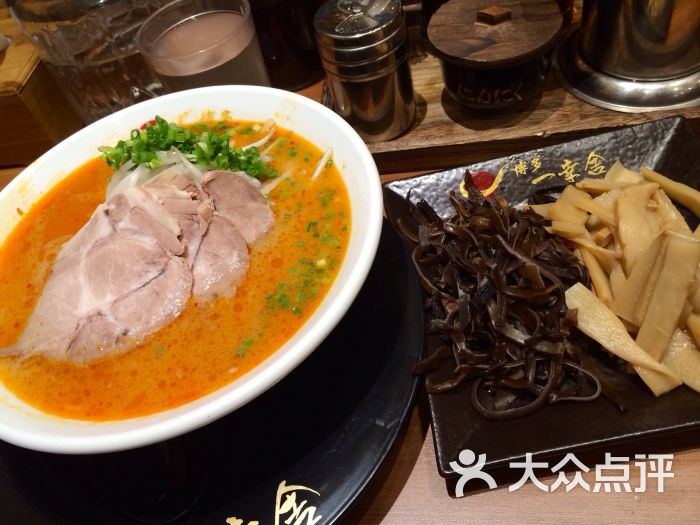 明太子海鲜红拉面