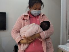 -苏州雏渐肥月嫂