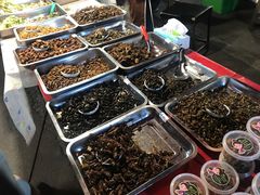 -瓦洛洛传统市场