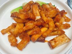 -梅飞酒家(名辉豪庭店)