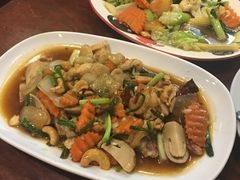 -Dang restaurant (patong phuket)