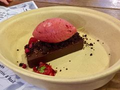 Must&nbsp;have&nbsp;chocolate-植物园哈利亚餐厅