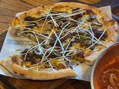烤牛肉披萨-I HOLIC艾豪丽披萨(KKone店)