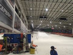 -乔波室内滑雪场