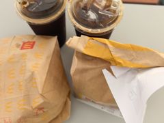 -麦当劳(上海虹桥站30B检票口楼上)