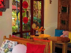 -月亮眼花园餐厅书吧酒吧