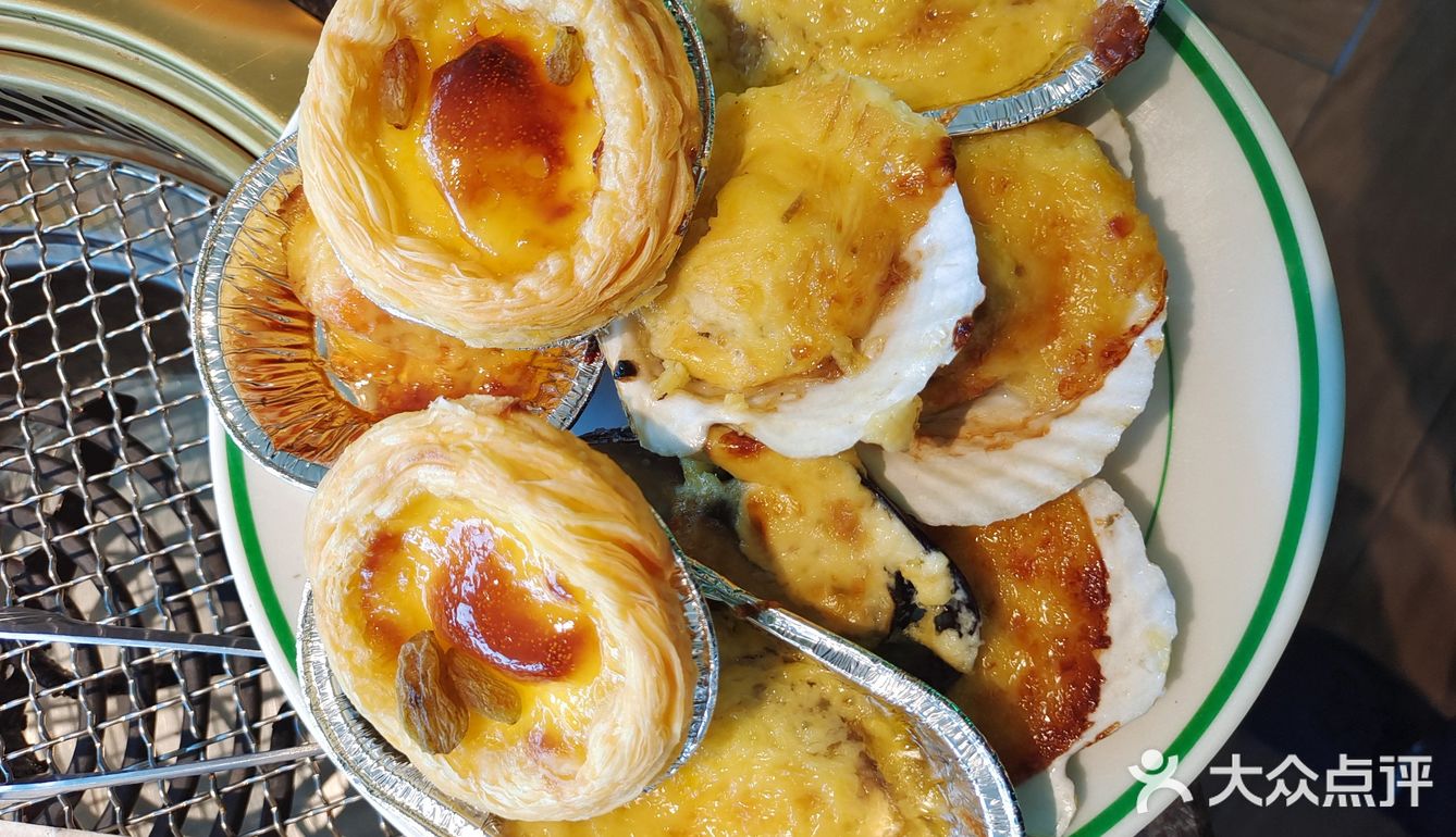 这是我吃的品种最丰富的自助餐，价格还不贵