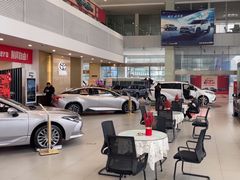 -上海中汽一汽丰田4S店(月星环球港店)