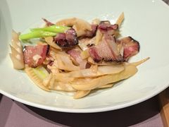 -瑞虹新天地月亮湾
