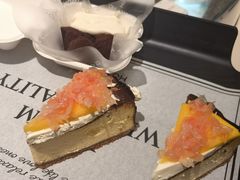 -HOT CRUSH趁热集合·现烤面包(上海环球港店)