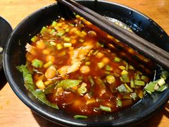 -三道苗苗鱼·美蛙黄辣丁(八里店)
