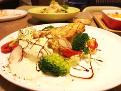 香煎三文鱼扒芥末籽汁-周沫西餐(漫广场店)