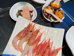 -雍容荟帝王蟹活龙虾展台自助(IFS黑金店)