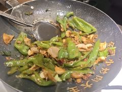 -费大厨辣椒炒肉(高铁吾悦广场店)