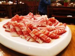 特色手切鲜肥牛-乐宴·老北京铜火锅(八卦岭店)