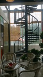 -一花一叶瑜伽生活馆