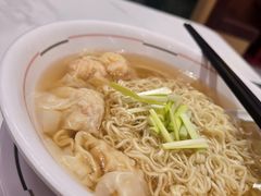招牌鲜虾云吞面-香港深仔记茶餐厅(东门店)