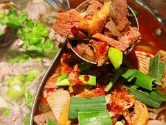 -肖四女乐山跷脚牛肉(滨江天街店)