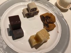 -羲和雅苑•北京烤鸭(陆家嘴中心店)