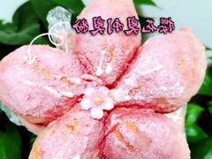 春日樱花白桃软欧包-奈雪的茶(市百一店)