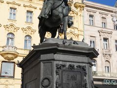 -耶拉契奇总督广场