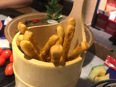 -尚尚仙·酸汤猪手·猪肚鸡火锅(华联万柳购物中心店)