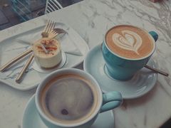 -UNI UNI(环亚凯瑟琳店)