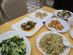 -鹏城人家海鲜酒家·23年老字号(较场尾店)