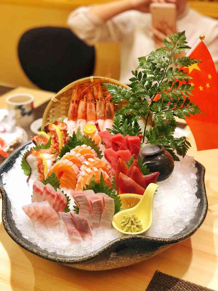 大岛日本料理铁板烧-"一人食,选择了鳗鱼饭定食.午餐时候,人很.