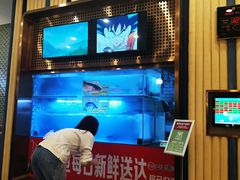 -三江源活鱼现烤(维多利摩尔城店)