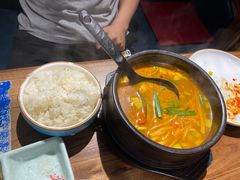 -明洞阿姨·韩式酱蟹烤肉·创意料理(三元桥店)