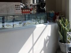 -Fridi Patisserie Cafe