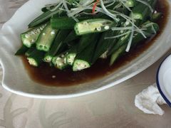 -马尔龙新疆饭店·清真(瑞景店)