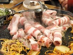 -江南猪肉商会无限续吃(弘大店)
