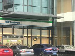 -全家便利店(上体场站店)