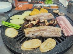 -彭妈家•韩国烤肉料理(张杨路店)