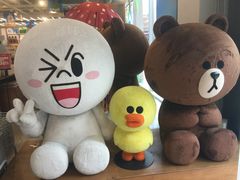 -LINE FRIENDS Garosu-gil Flagship Store
