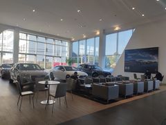 -上海冠松华奥奥迪4S店(张江店)