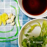 无油新鲜鱼头煲一煲，配面刚刚好